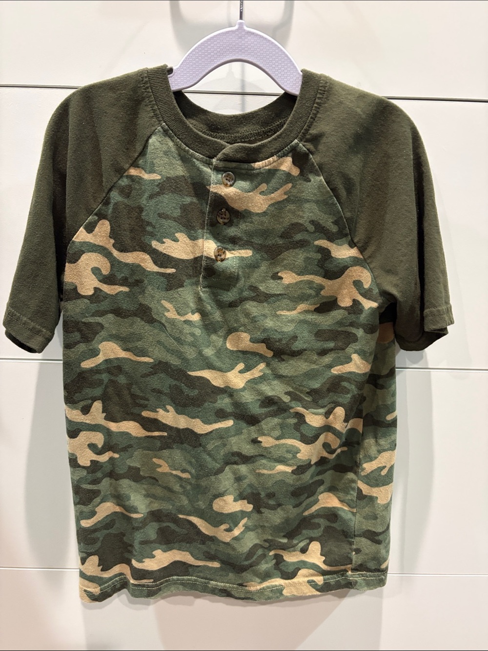 jumping beans Green & Tan Camo Raglan Henley Tee
